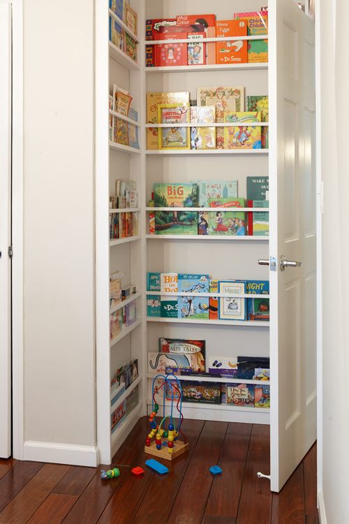 A brilliant way to squeeze more storage into your small space: the behind the door bookcase! 