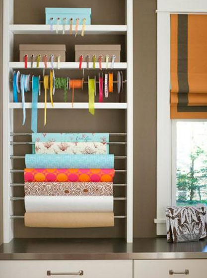 Loving these 10 space-saving, order-inducing new uses for tension rods! Who knew?!