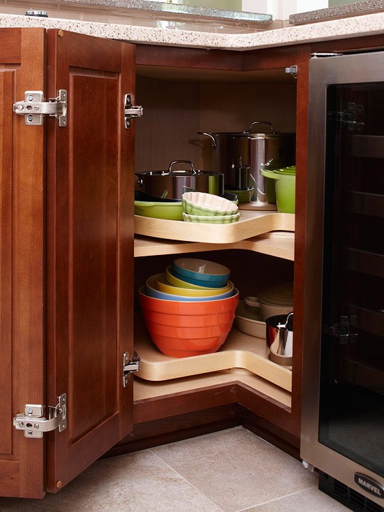 Blind Corner Kitchen Cabinet, How Do You Organize Corner Kitchen Cabinets