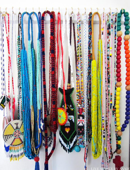Super simple, crazy affordable DIY to organize all my necklaces!