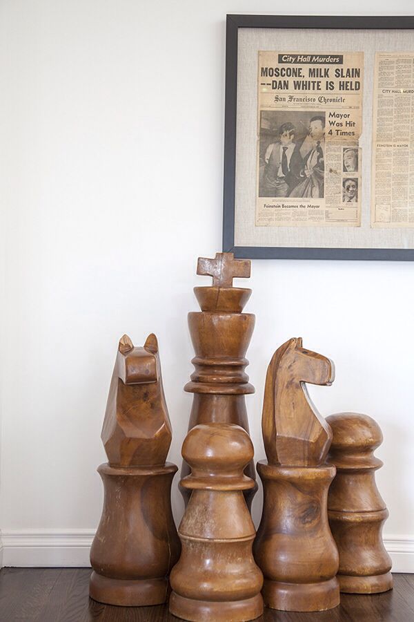 Oversized chess pieces--too cool. 