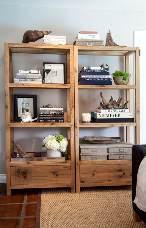 Perfectly styled (& masculine!) shelves