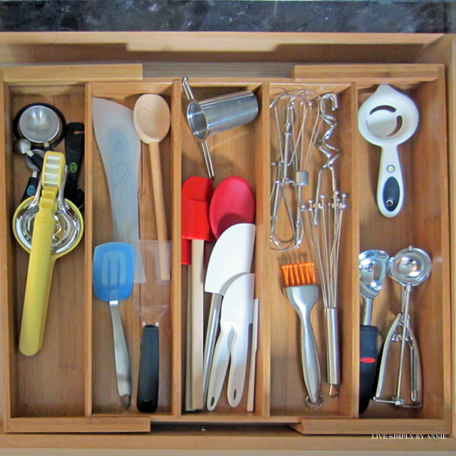 Getting organized takes doing 1 project at a time. This weekend: the kitchen utensil drawer! 