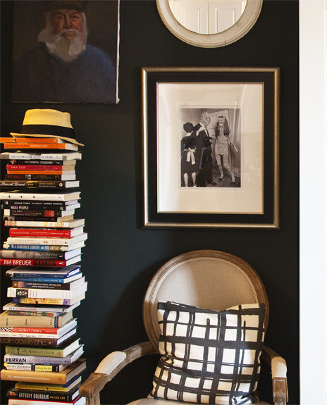Ingenious for small spaces: invisible bookshelves! The possibility for book storage and style abounds...