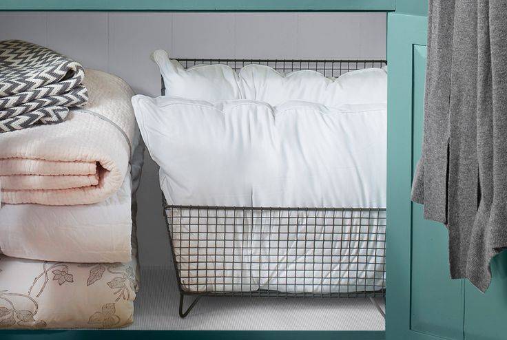 If you own a bed, you need to know--->how to clean your pillows, blankets, and comforters and how often you should be doing it! 
