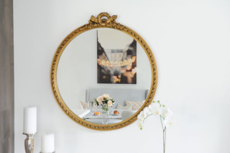Vintage mirror for the win! 