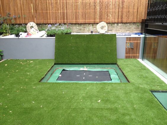 The ideal backyard feature: in ground trampoline. Brilliant! 